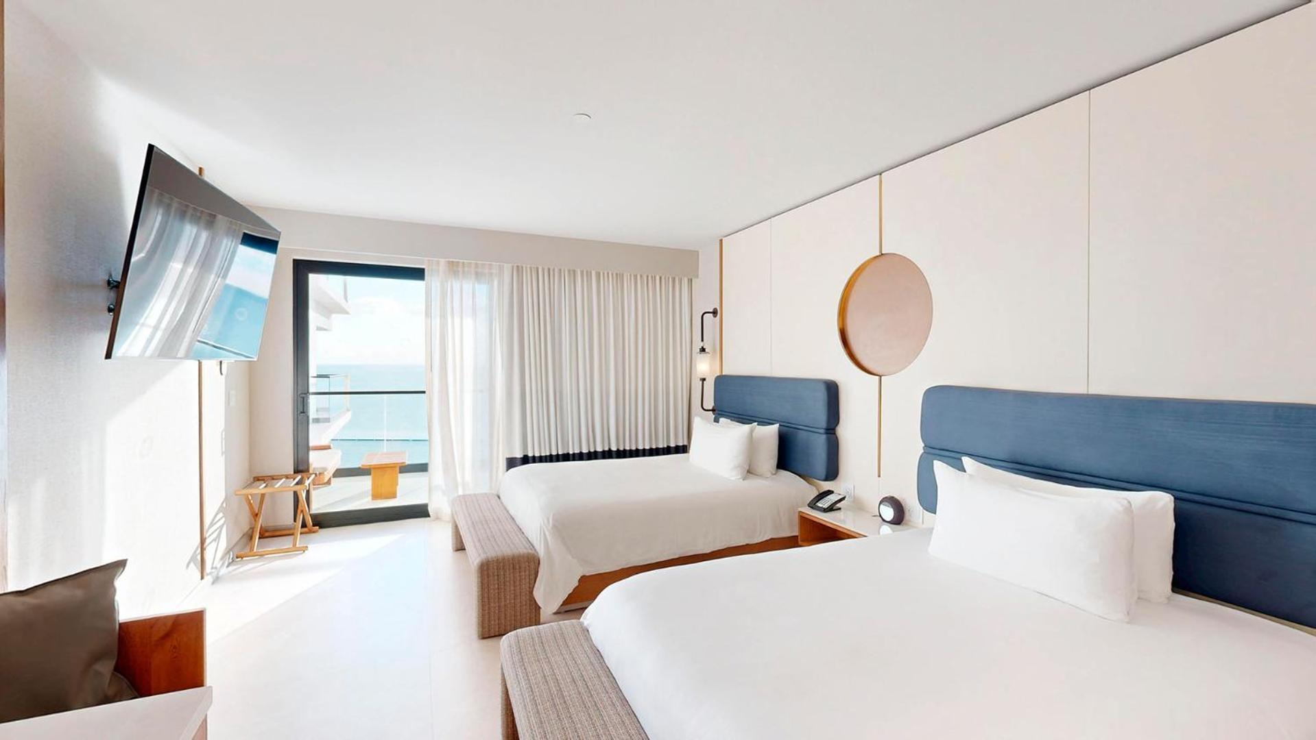 Oceanfront Two Queen Beds