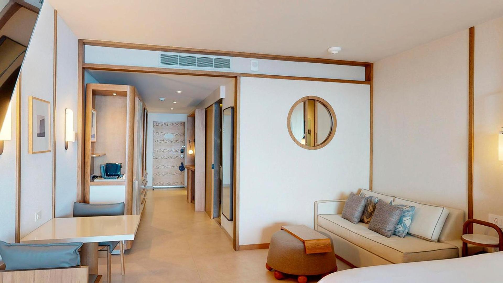 Oceanfront F&F Suite