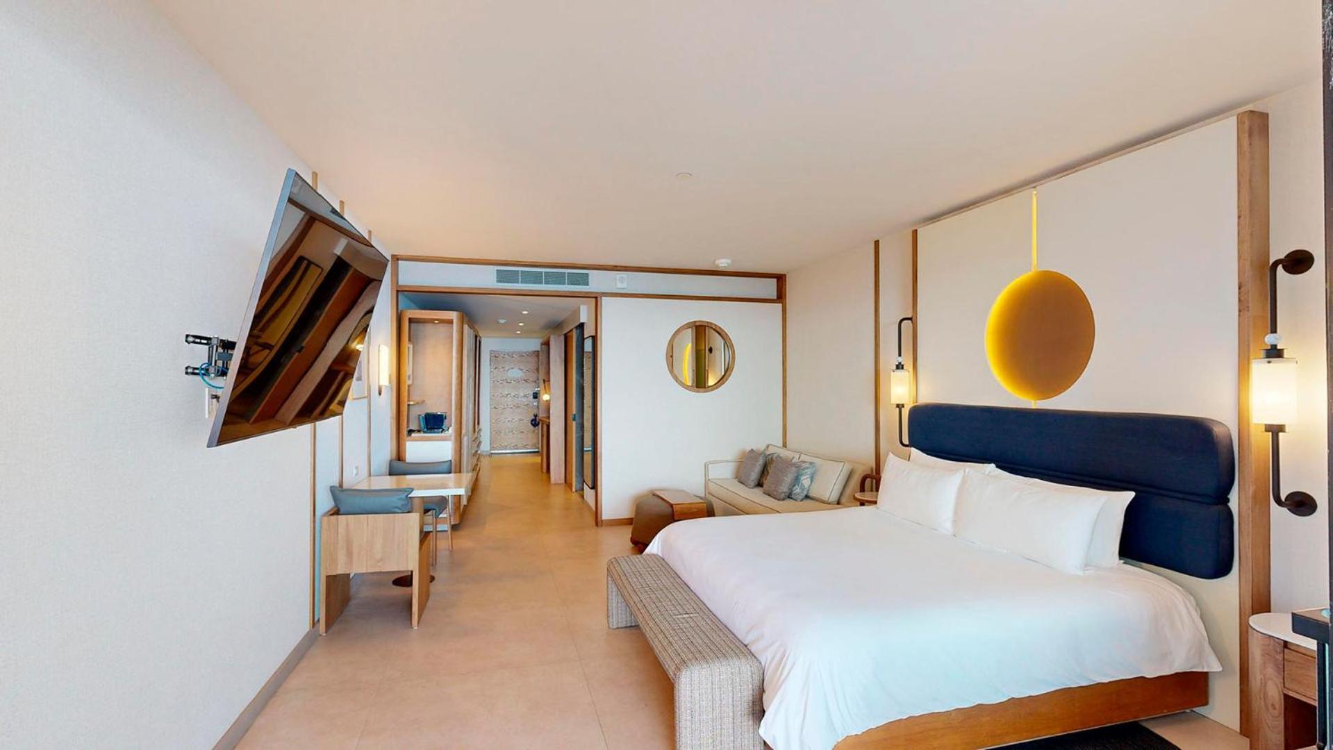 Oceanfront F&F Suite