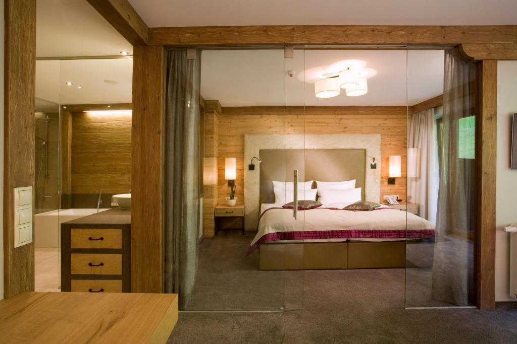 Deluxe Suite,421974264:JPEG