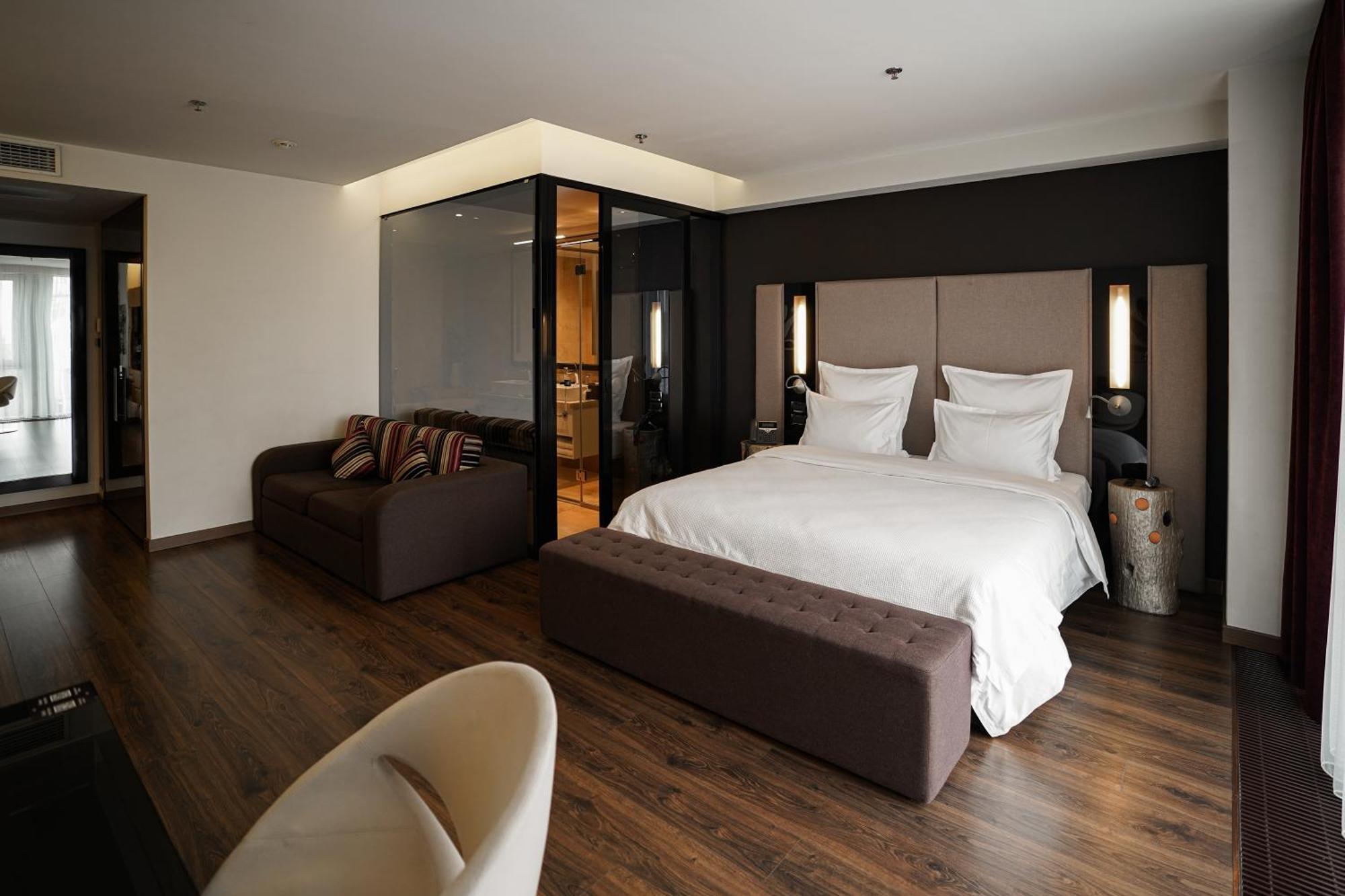 Premium Room