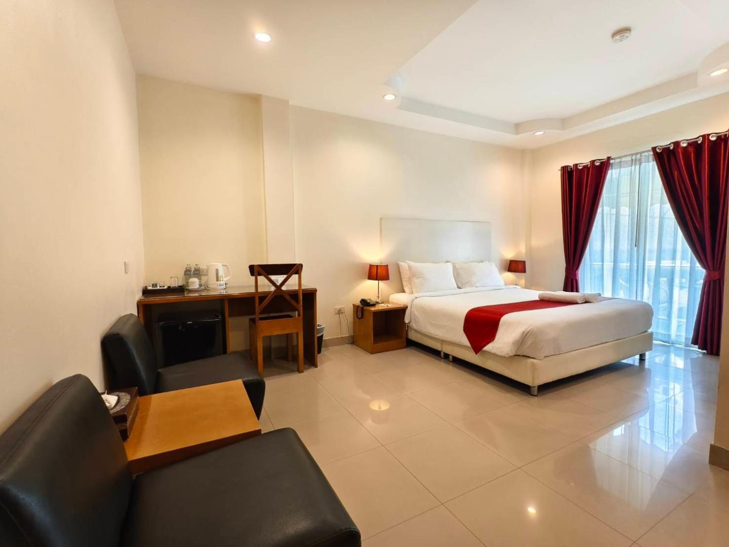 Deluxe Pool View Double or Twin Room Balcony