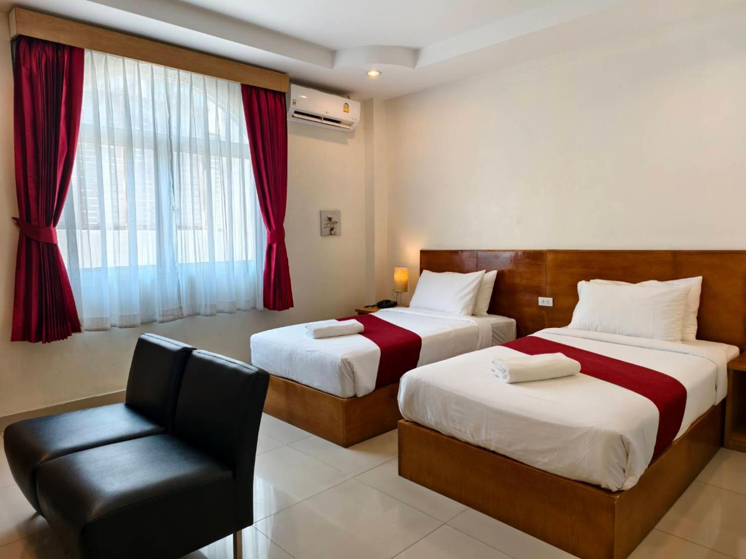 Deluxe Twin Room