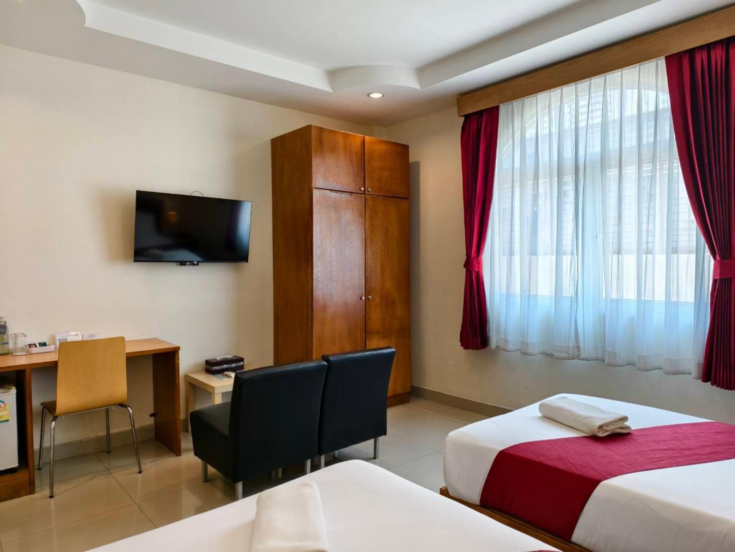 Deluxe Twin Room