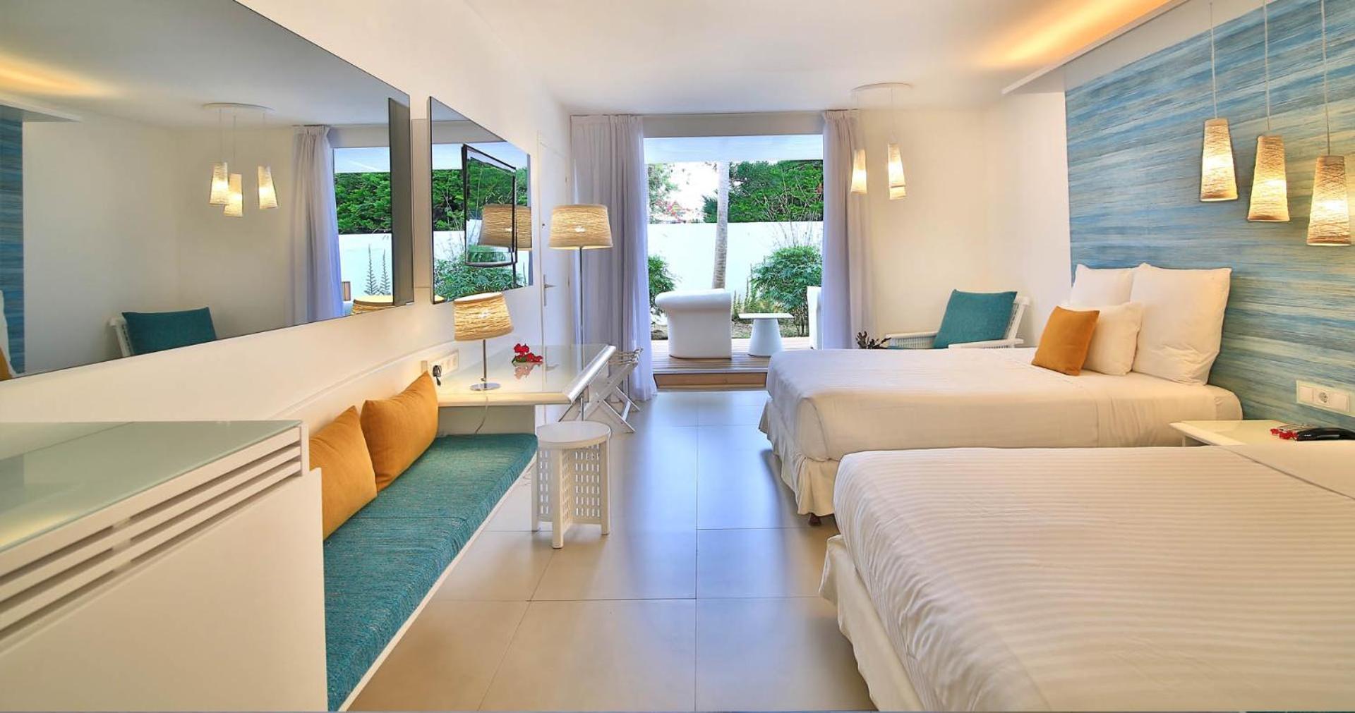 Chambre Classique avec Terrasse et 2 Lits Doubles