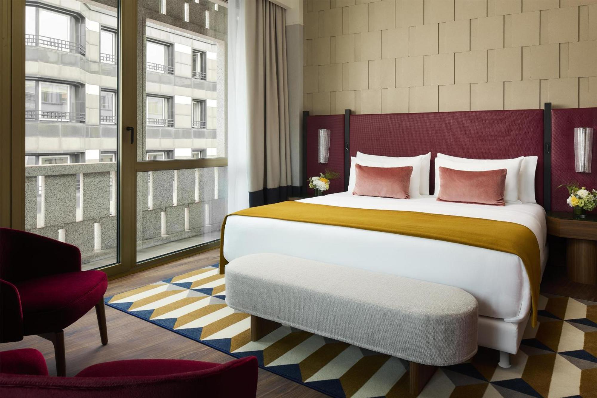 Hoeksuite met Extra Bed (2 Volwassenen + 1 Kind)