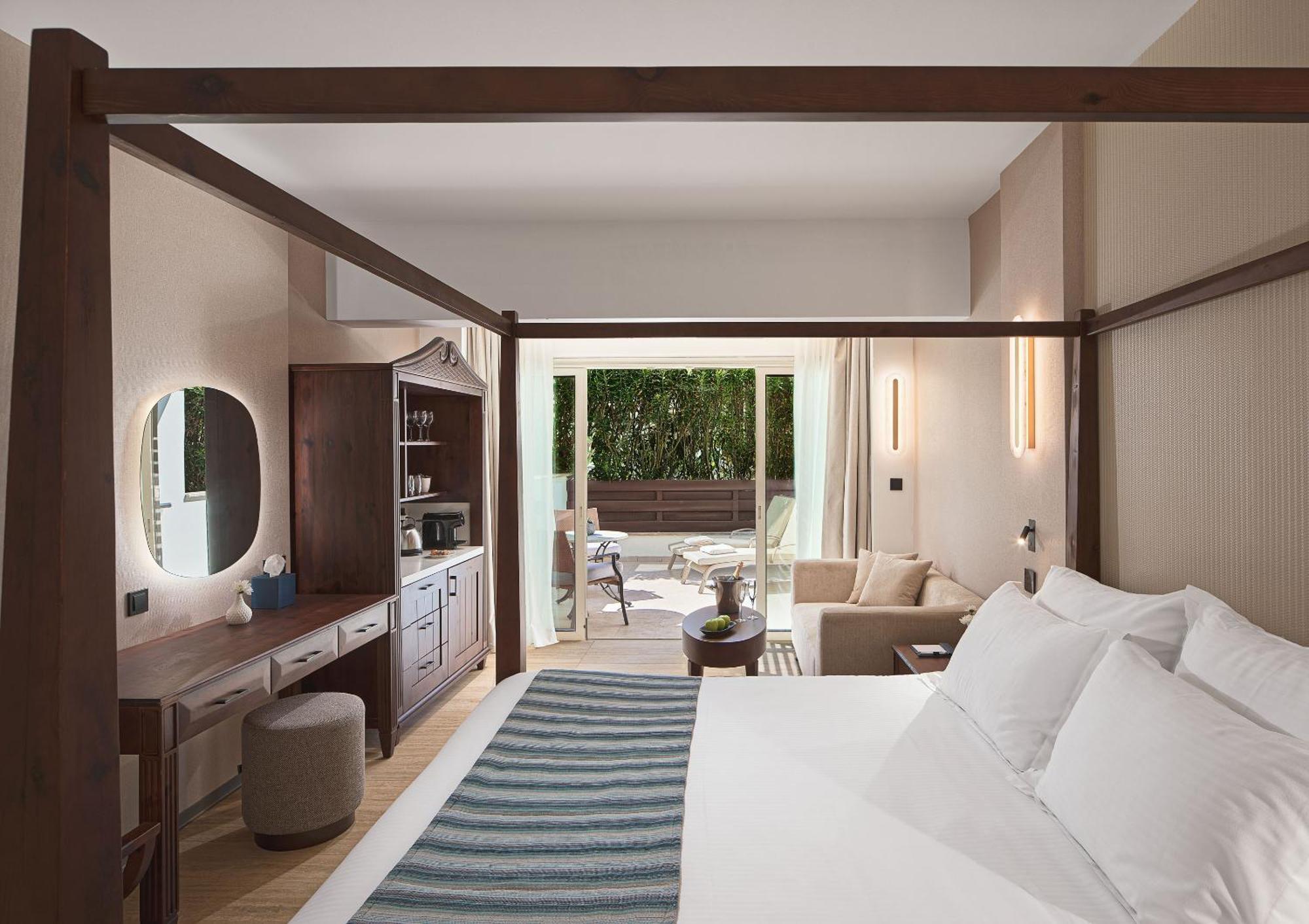Fisherman’s Junior Suite Private Terrace Inland View 18 years old