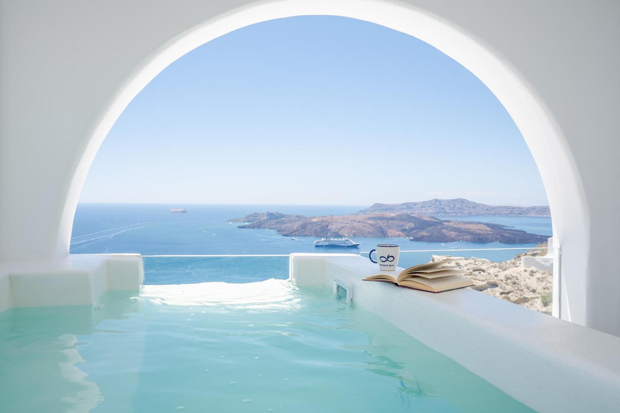 Suite Executive Blue con Vasca Idromassaggio e Vista Caldera