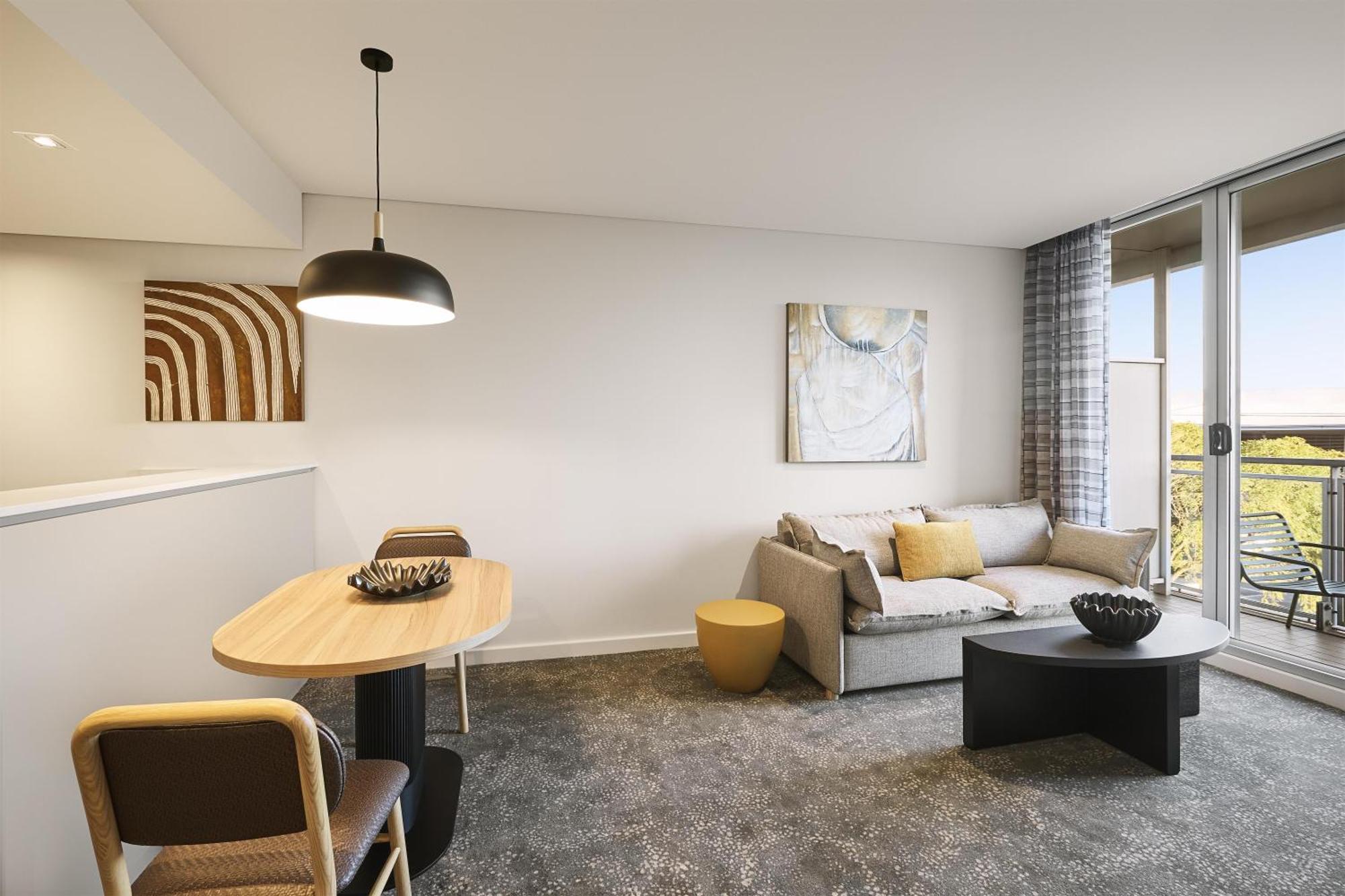 Newly Refurbished 1 Bedroom Apartment