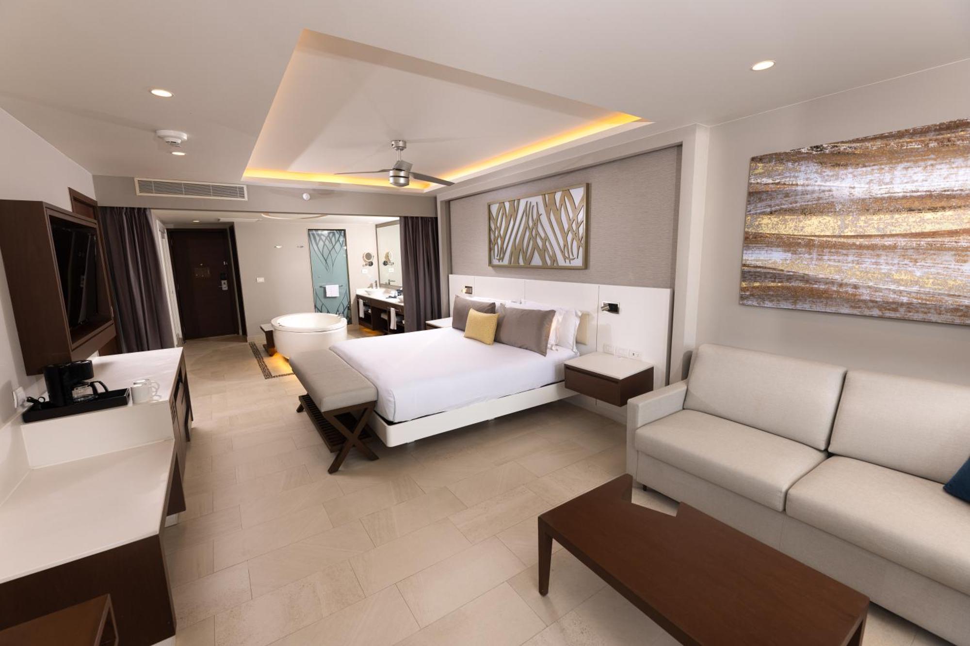 Luxury Suite Terrace Jacuzzi