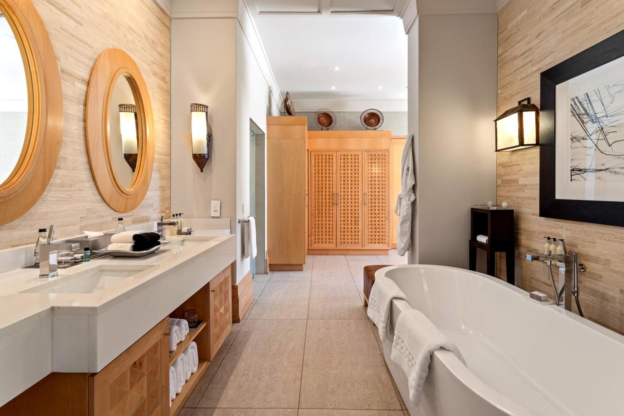 Villa Presidential Suite