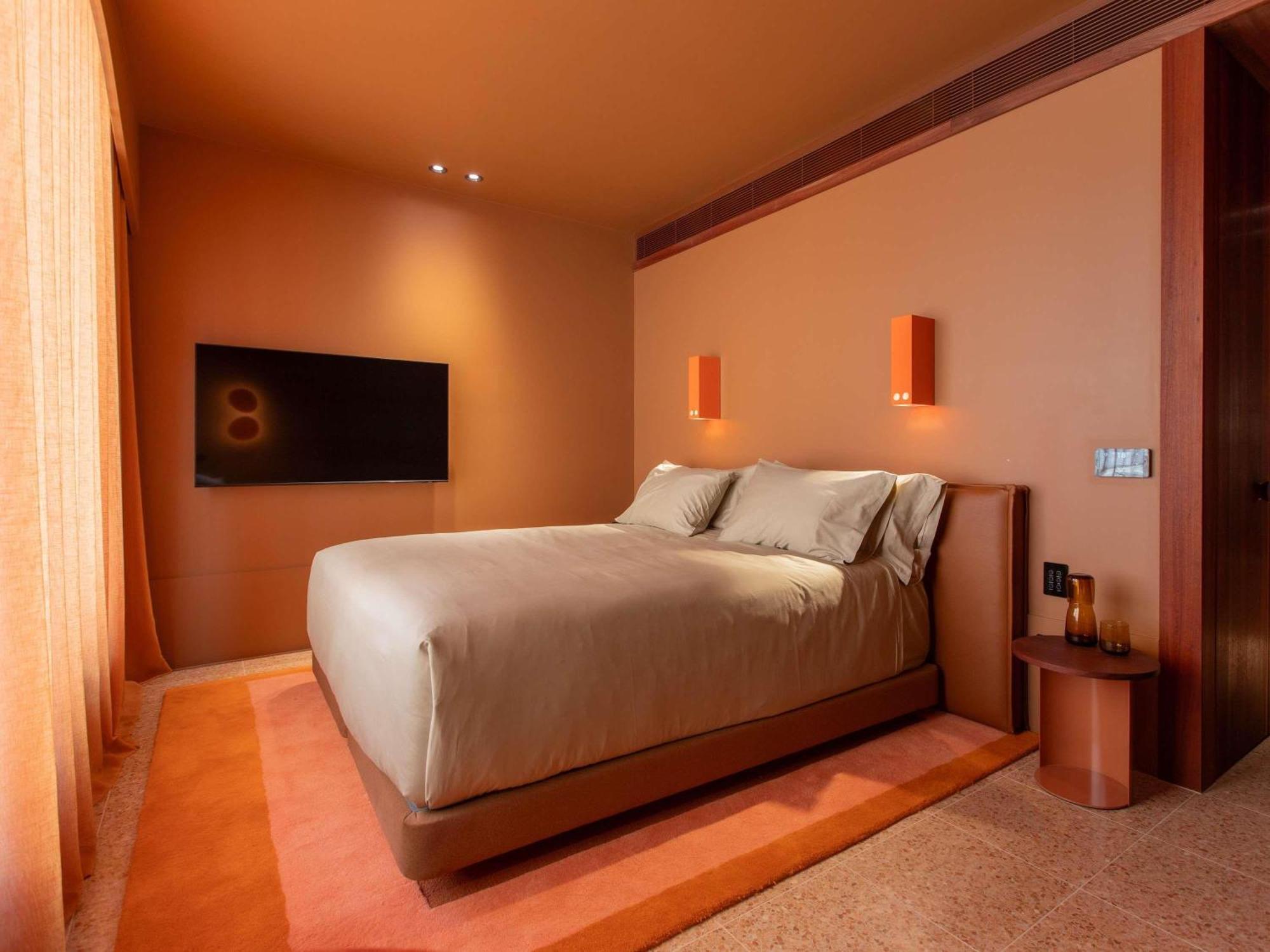 Standard Room Accessible