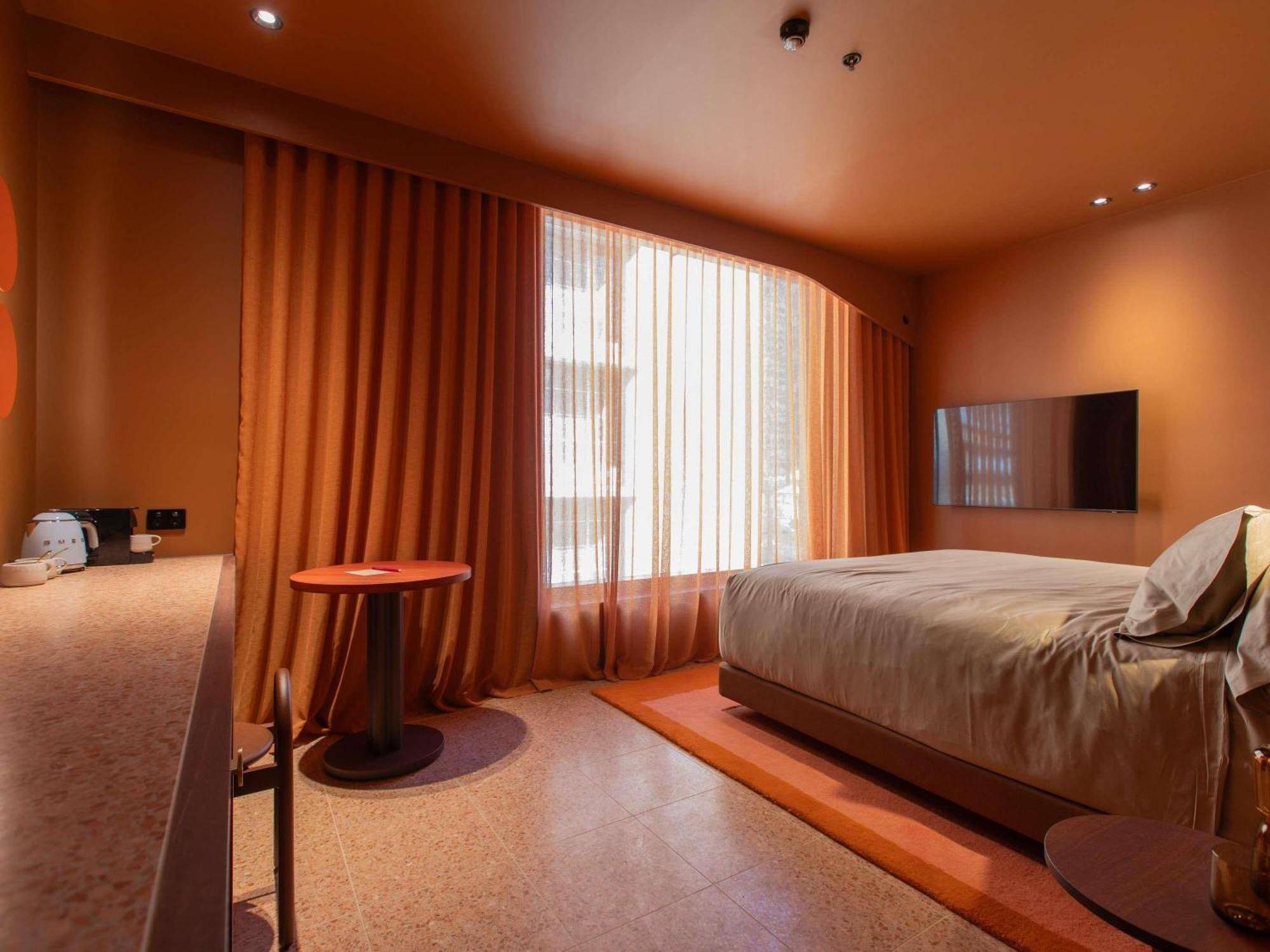 Standard Room Accessible