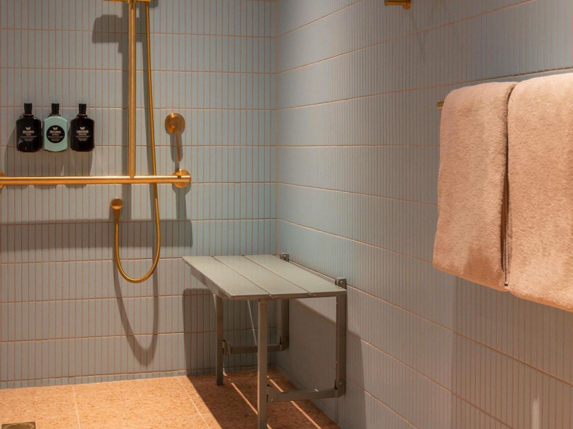Standard Room Accessible