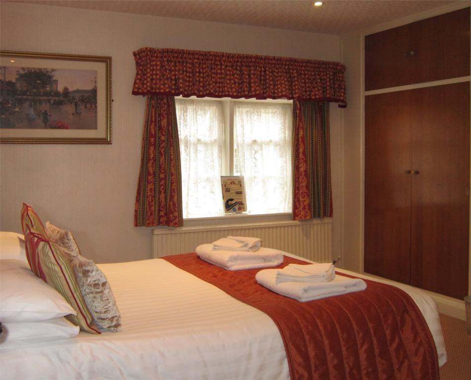 Standard Double Room,202651897:JPEG