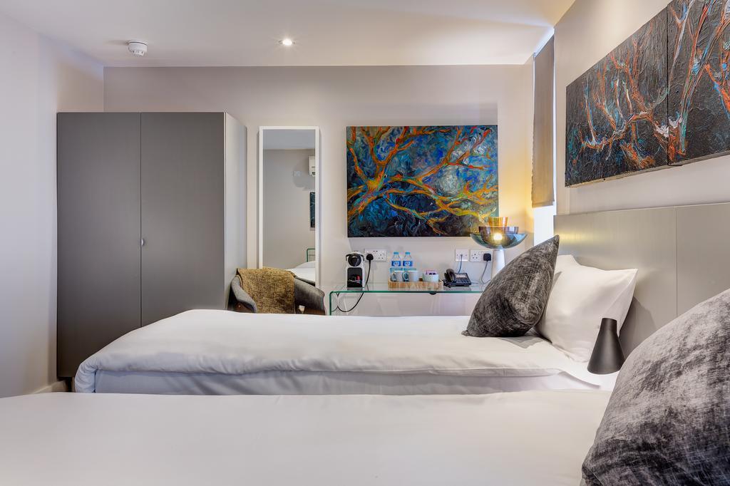 Quarto Deluxe com 2 Camas de Solteiro