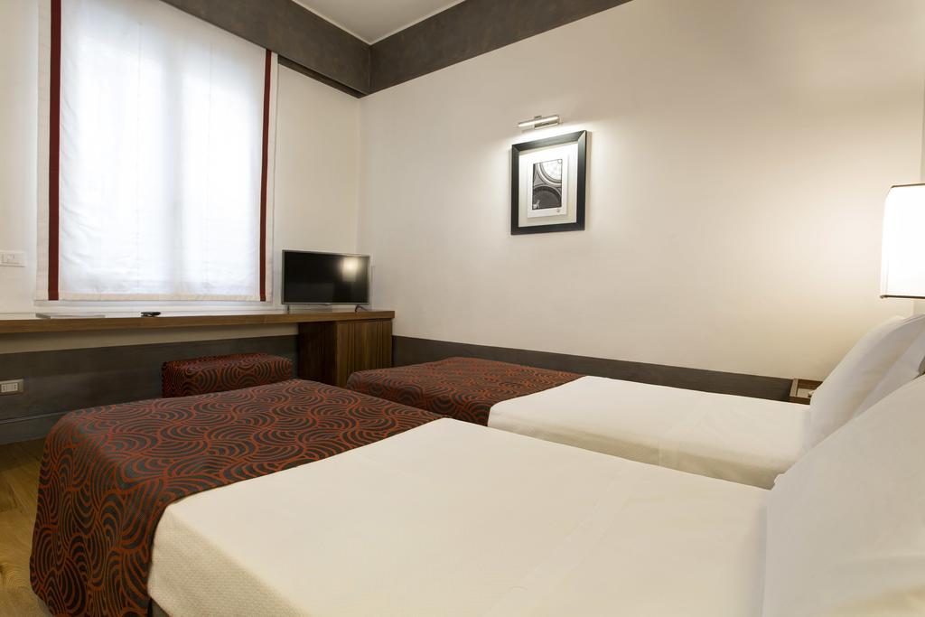 Small Double or Twin Room