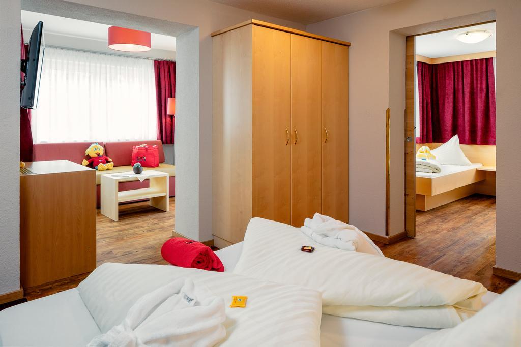 Family Suite,410886321:JPEG