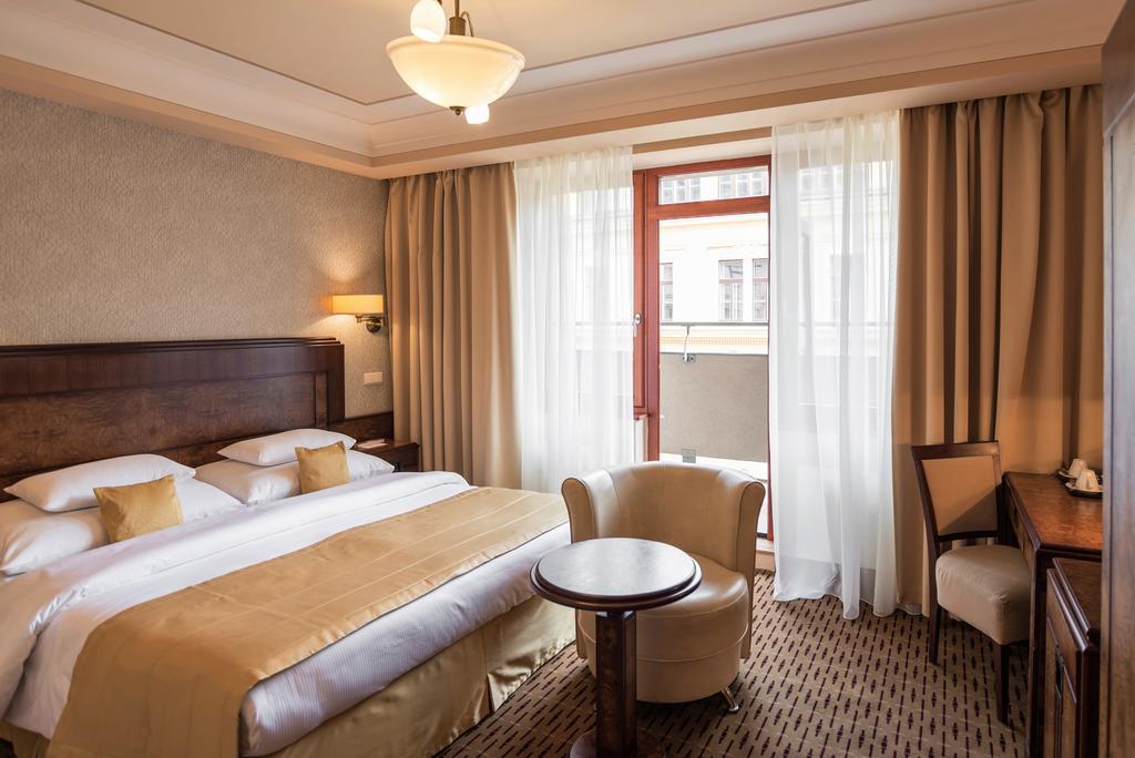Chambre Double avec Lit d'Appoint