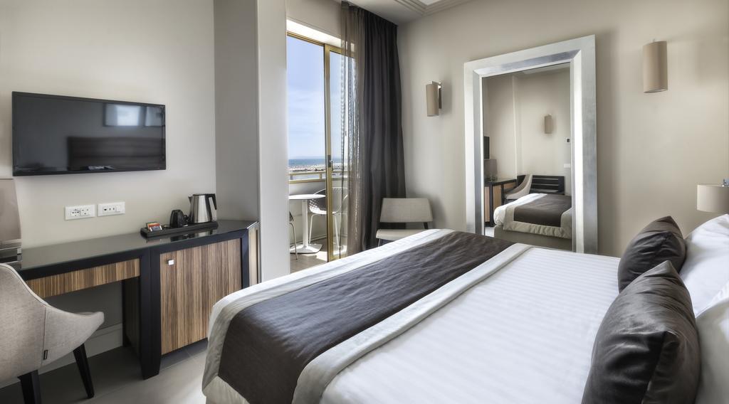 Chambre Deluxe Double ou Lits Jumeaux