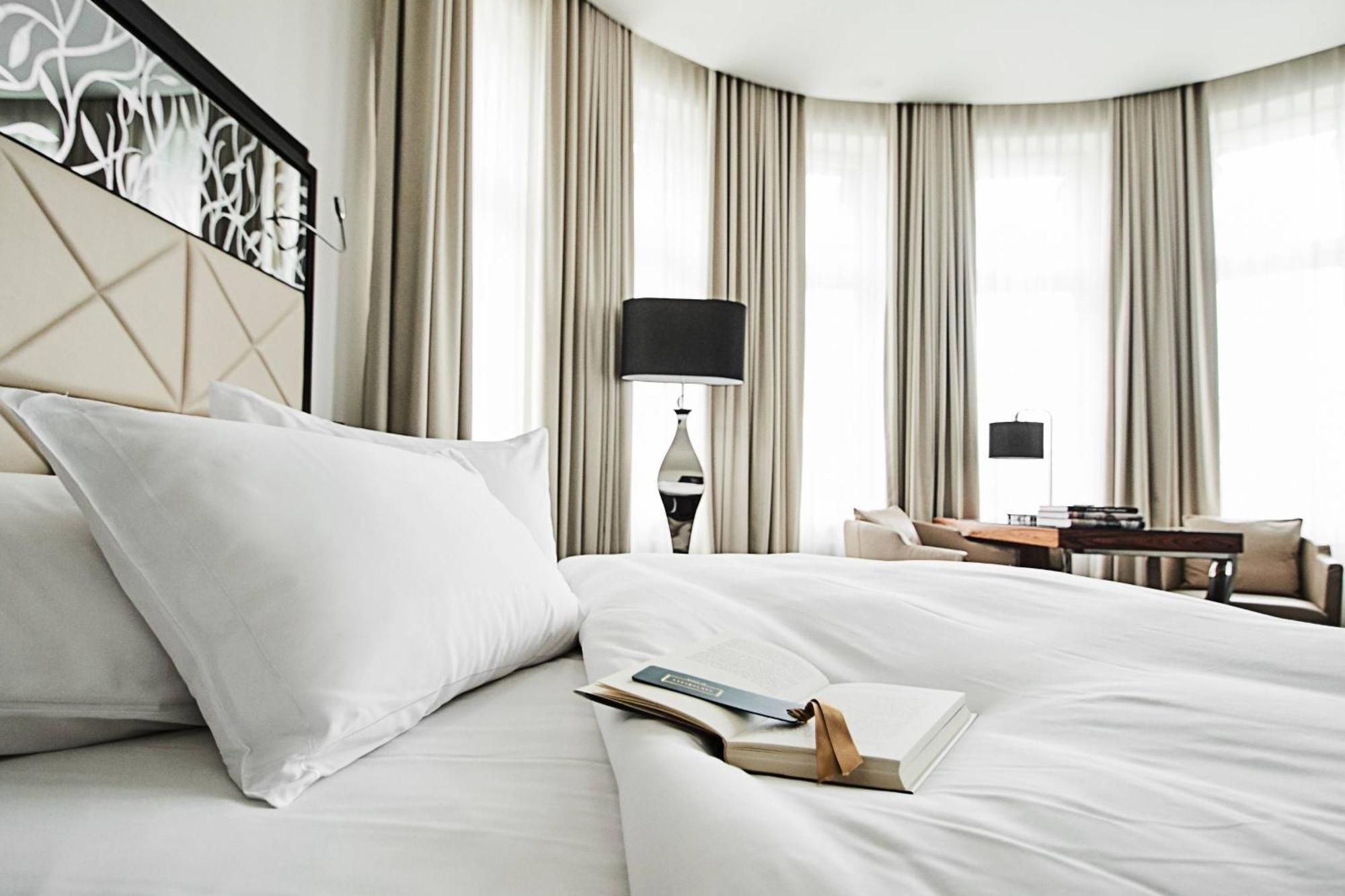 Junior Suite 1 King