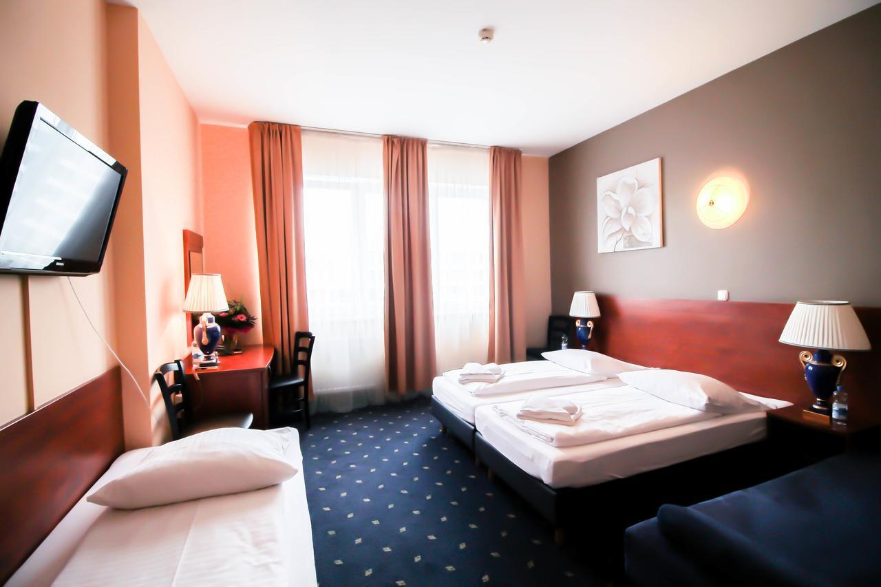 Dreibettzimmer