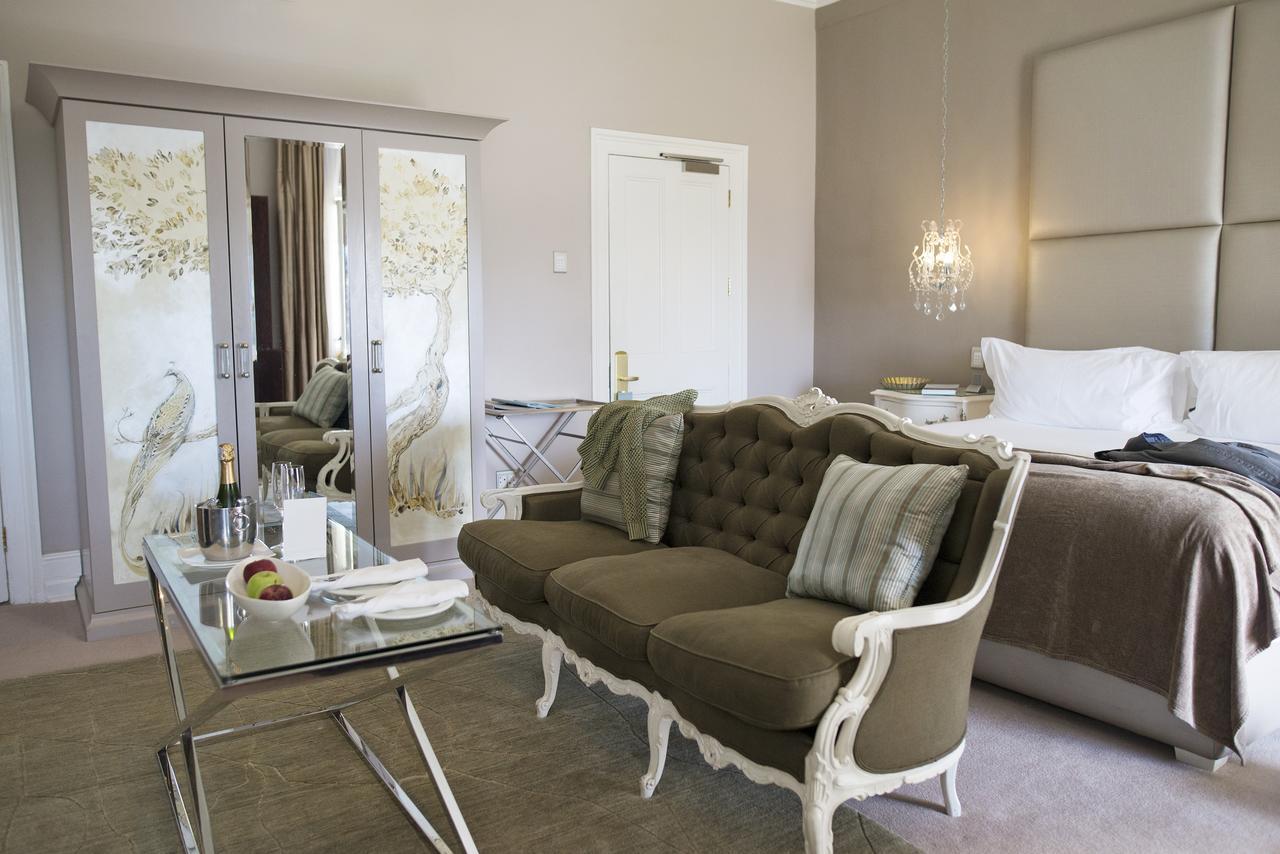 Luxury Double or Twin Room,633172110:JPEG