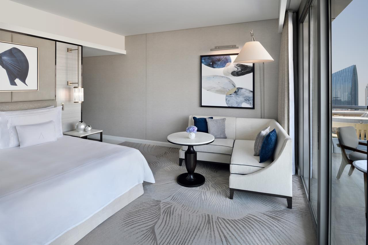 Premier Burj Khalifa & Fountain View Room Balcony