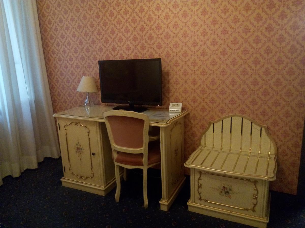 Classic Single Room