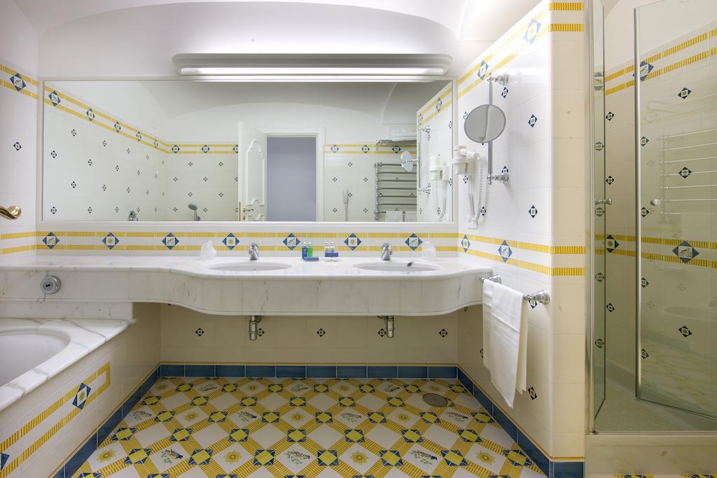 Junior Suite,1433504035:JPEG