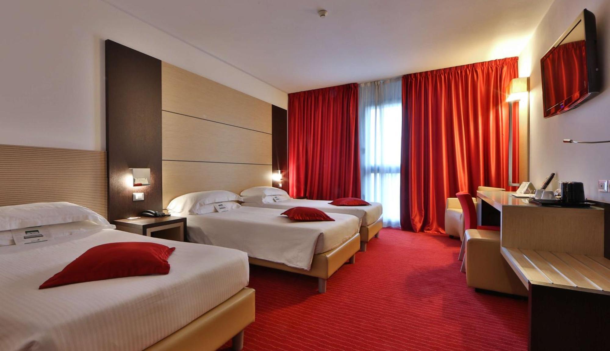 Comfort Kamer met Queensize Bed en Extra Eenpersoonsbed