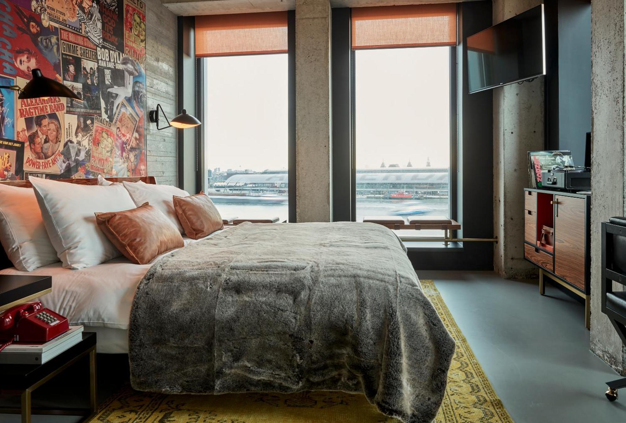 Quarto Deluxe com Vista Cidade - Canto