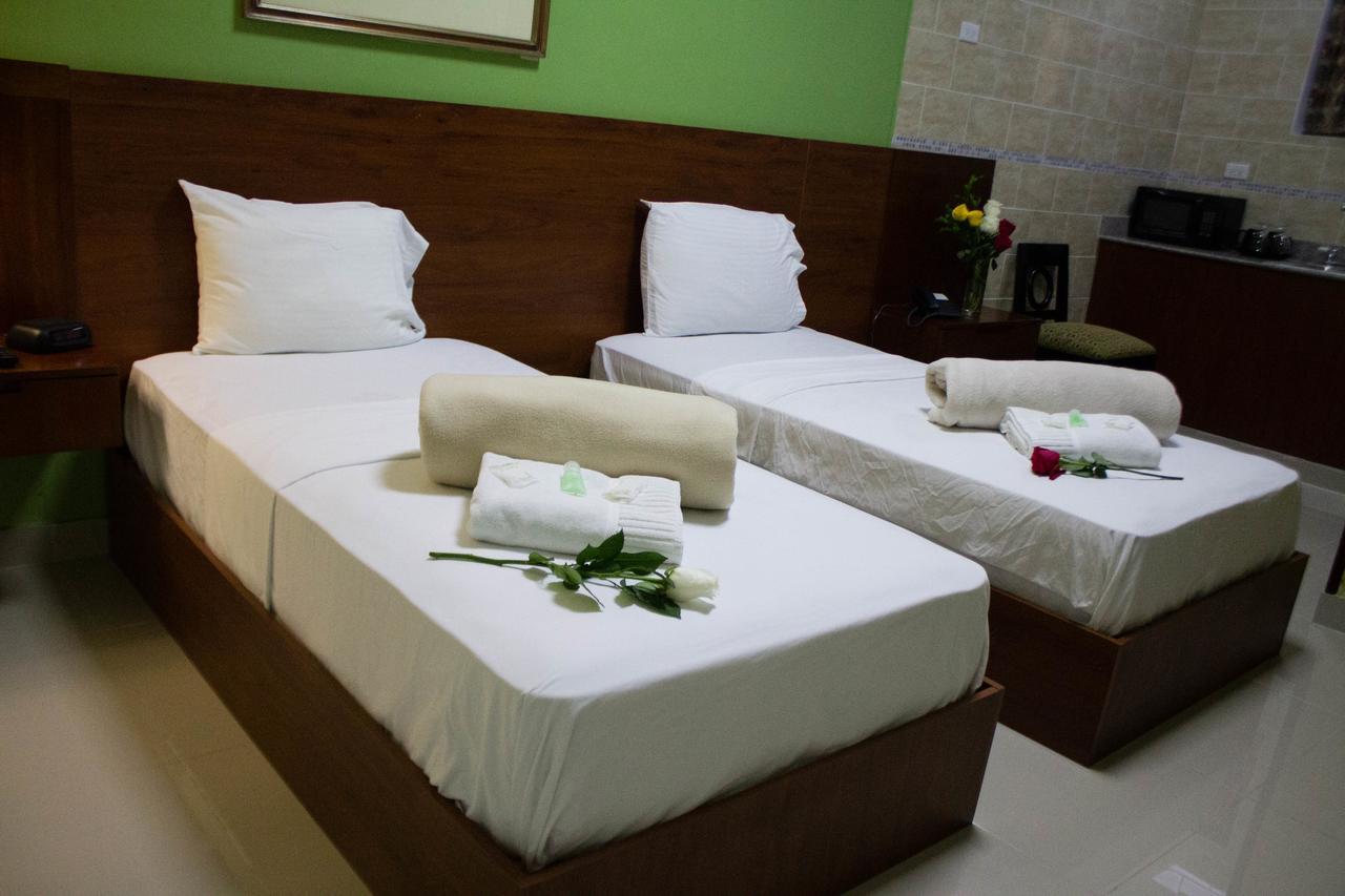 Quarto com Cama de Casal ou 2 de Solteiro