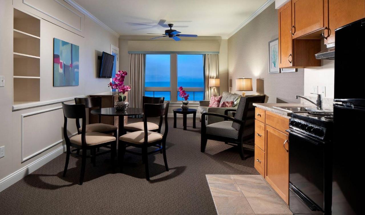 Luxury One-Bedroom Sunrise Suite Beachfront View
