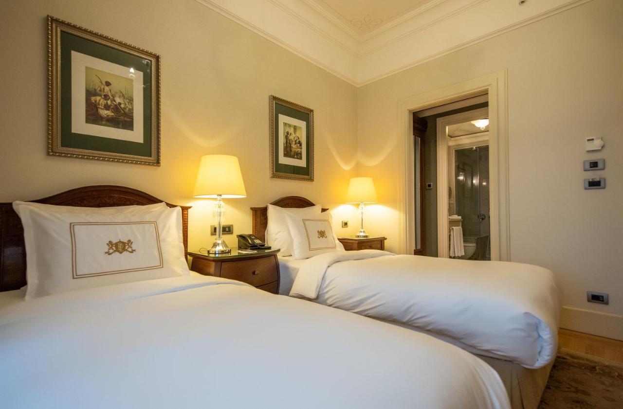 Quarto Deluxe com 2 Camas de Solteiro e Vista do Pera
