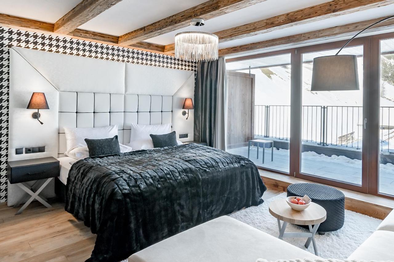 Chalet,757573018:JPEG