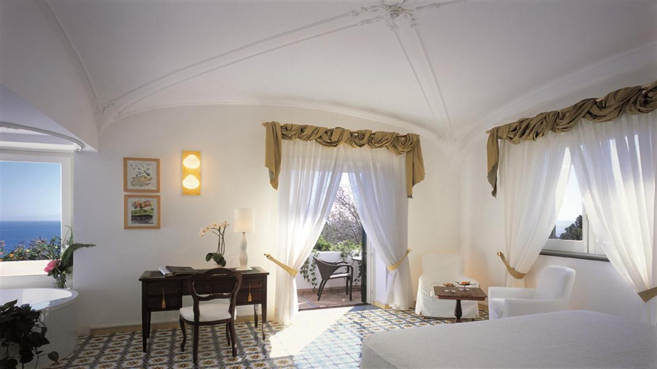 Quarto Deluxe com Cama de Casal ou 2 de Solteiro e Vista do Mar