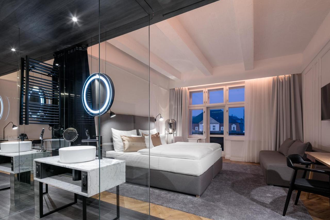 Chambre Familiale avec Baignoire Spa et Balcon