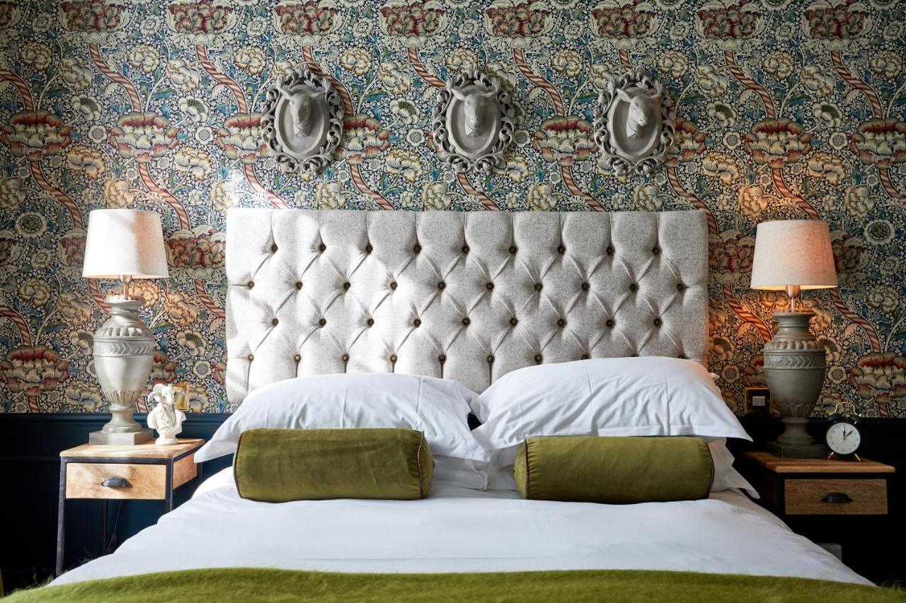 Character Double Room