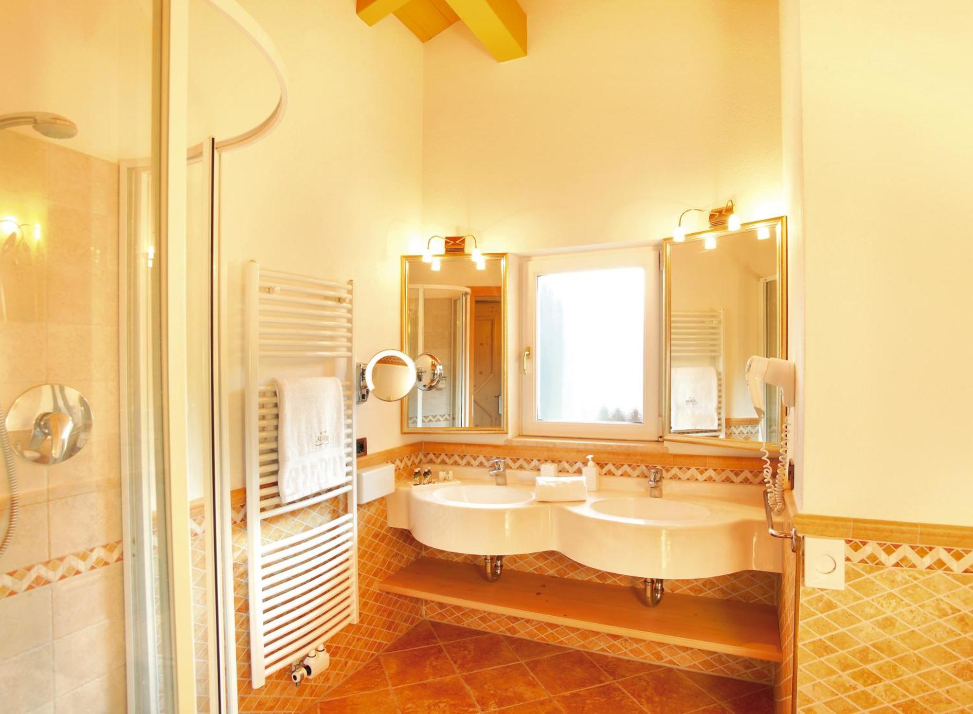 Suite Balcony,1638481351:JPEG