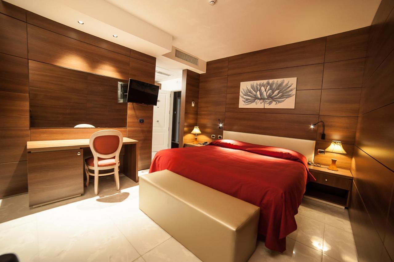 Double Room with Private Bathroom,633998913:JPEG