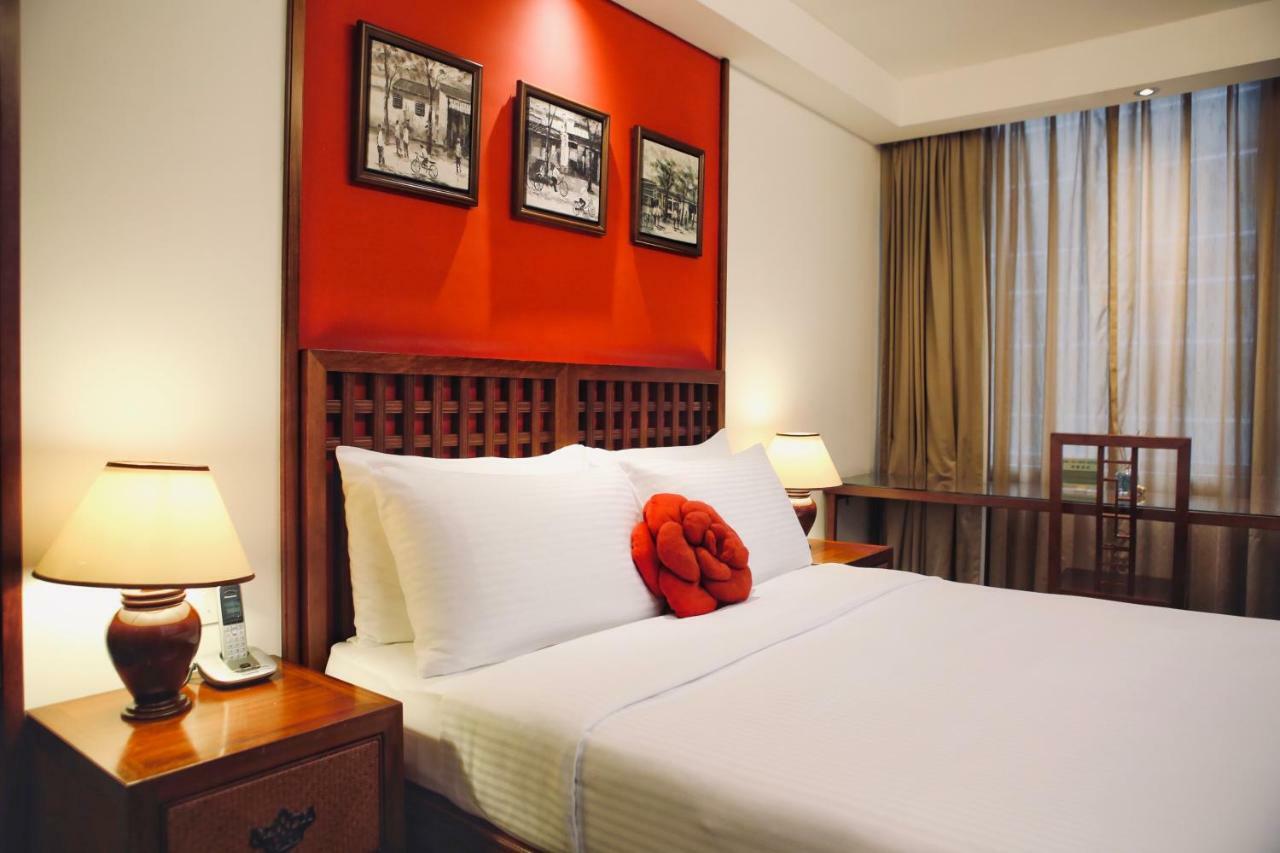 Deluxe Queen Room