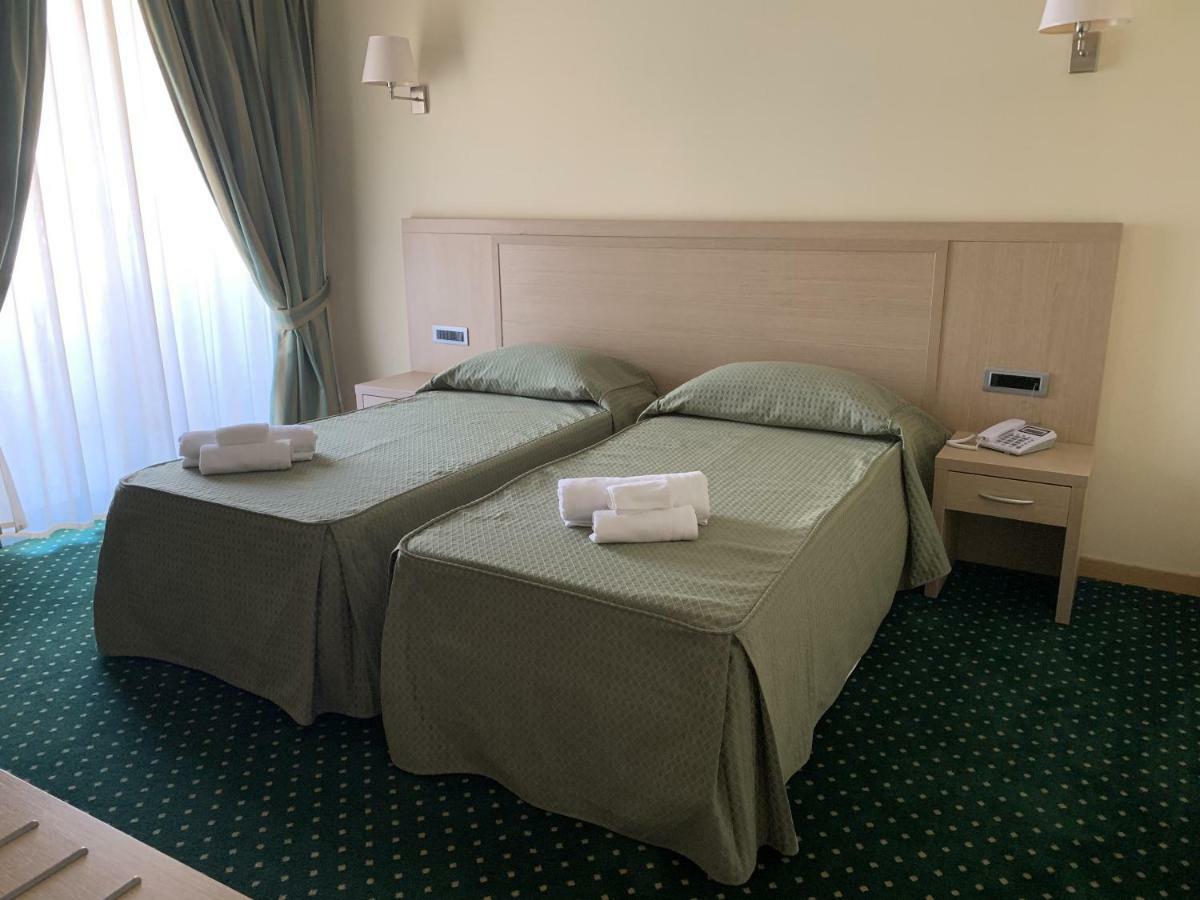 Two-Bedroom Suite,835364456:JPEG
