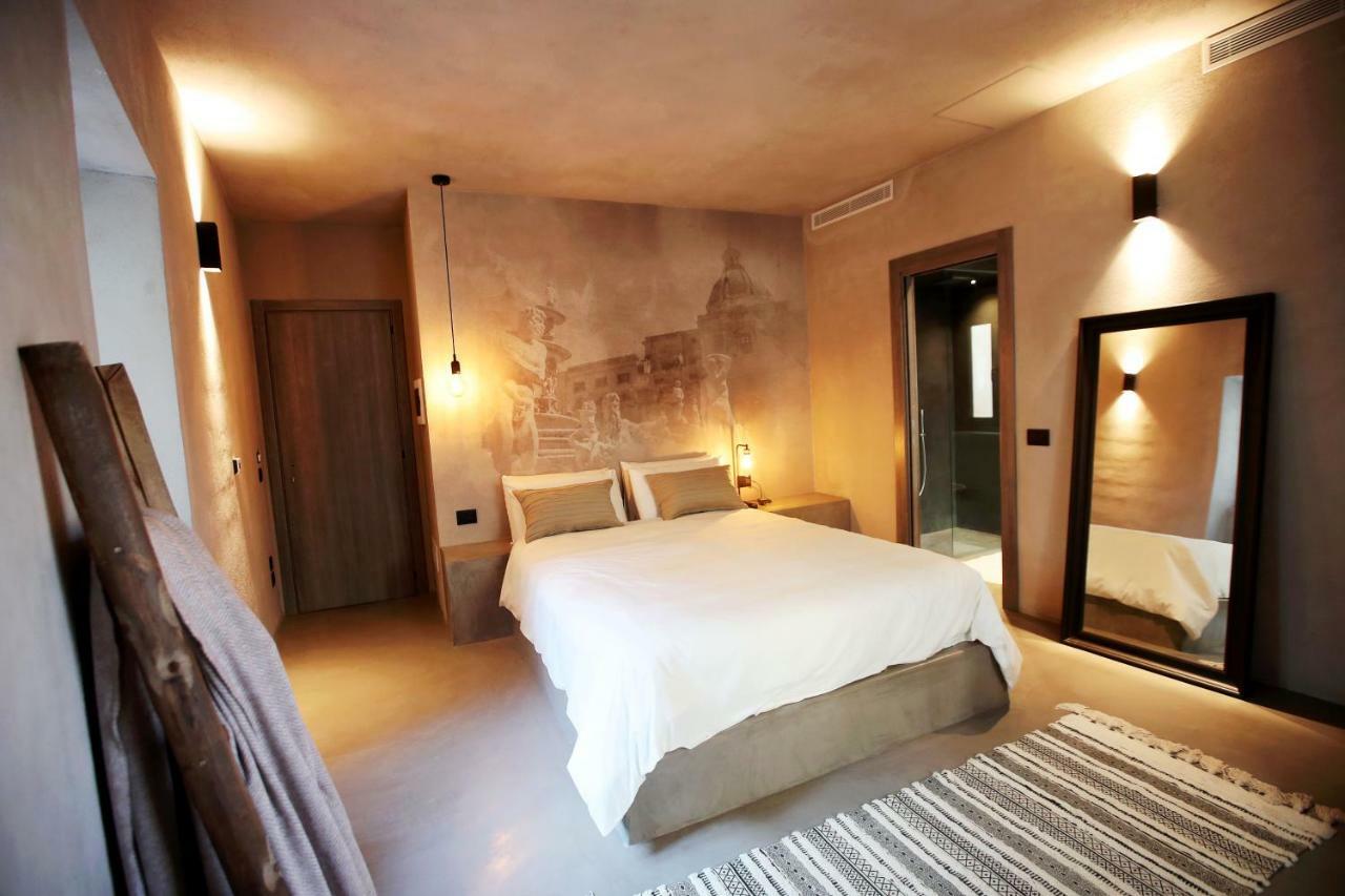 Deluxe Suite mit Whirlpool-Badewanne