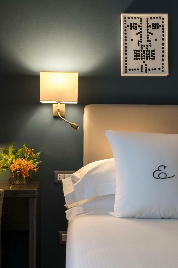 Small Double Room,909956689:JPEG