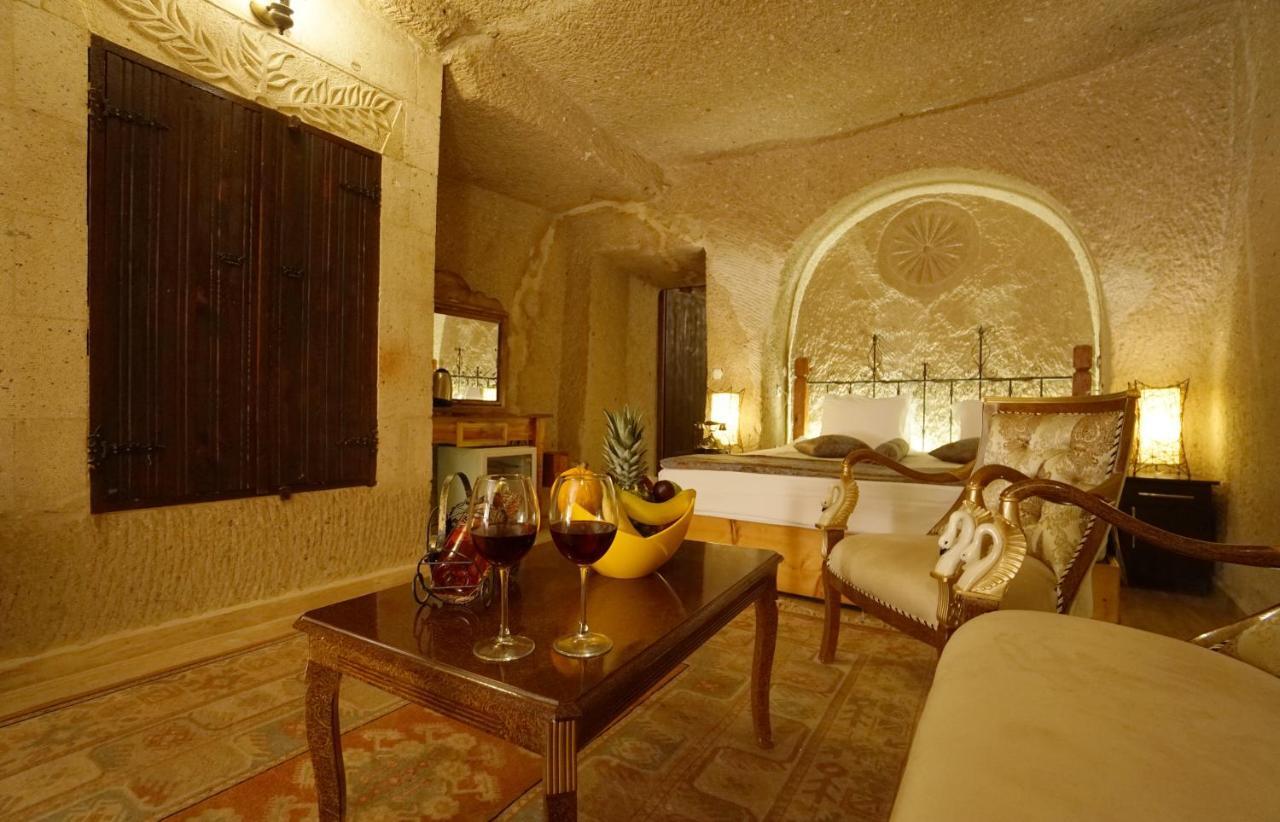 Deluxe Suite Spa Bath