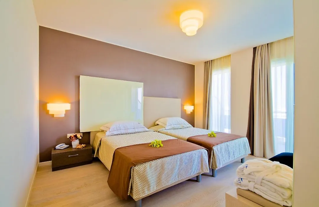 Majestic Beach Hotel & Wellness-1