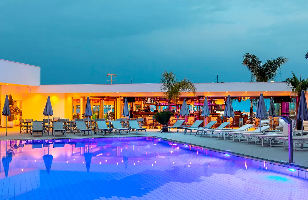 Limanaki Beach Hotel&Suites-1