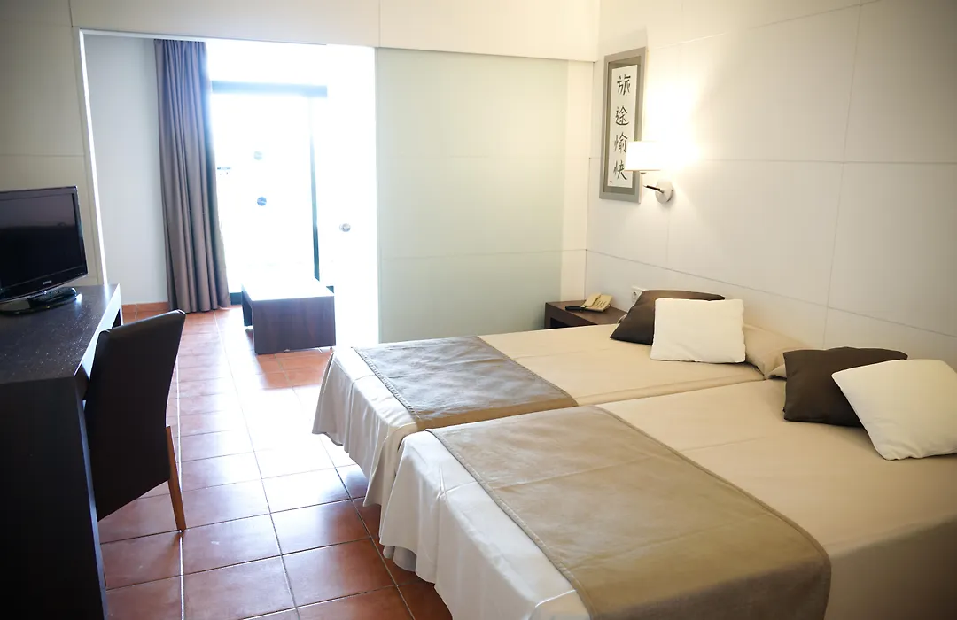 Ohtels Vil-La Romana-1