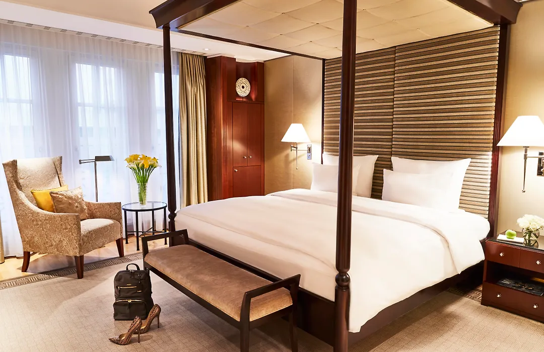 Hotel Adlon Kempinski Berlin-1